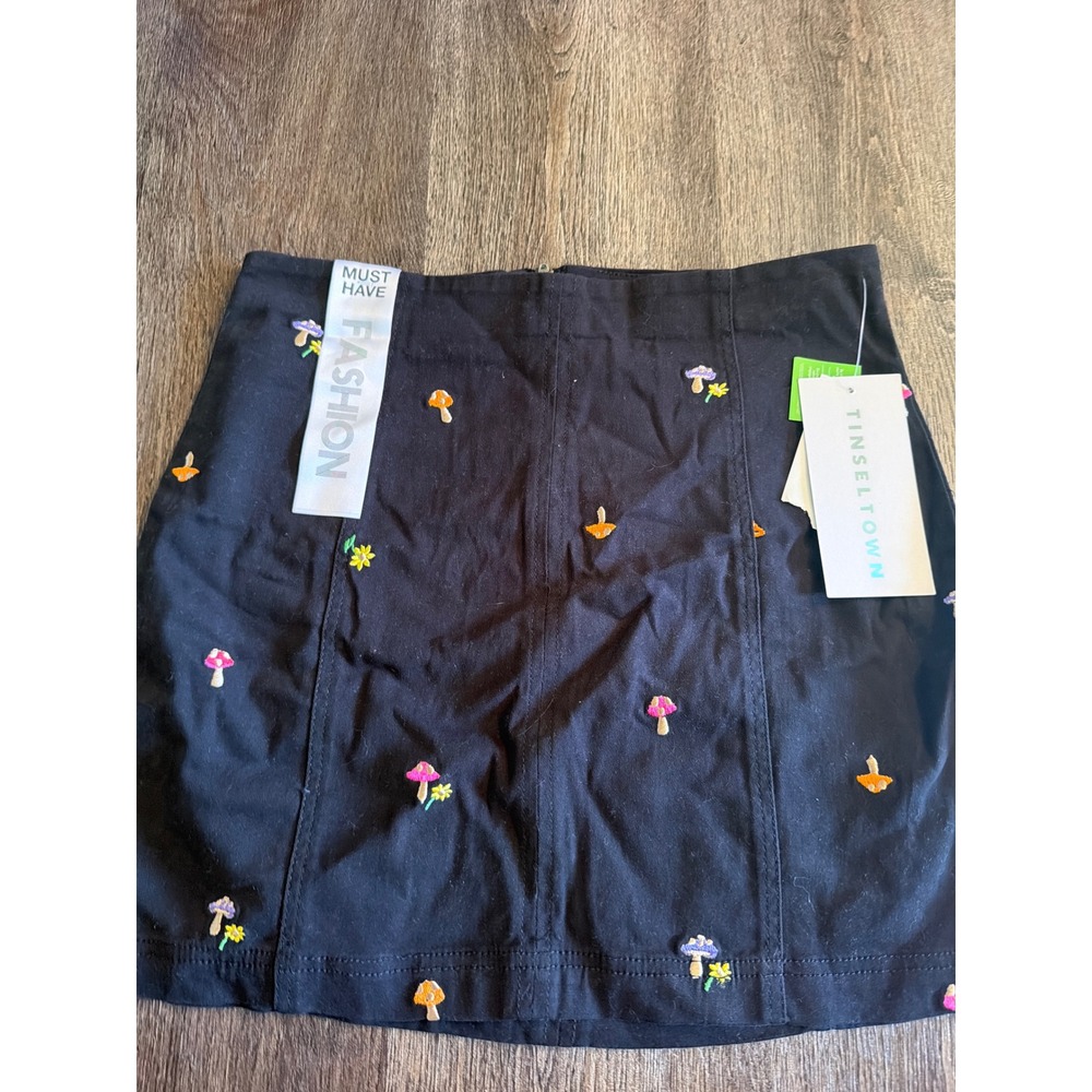 Tinseltown Womens Mushroom Embroidered Mini Skirt Black A-Line Size L NWT